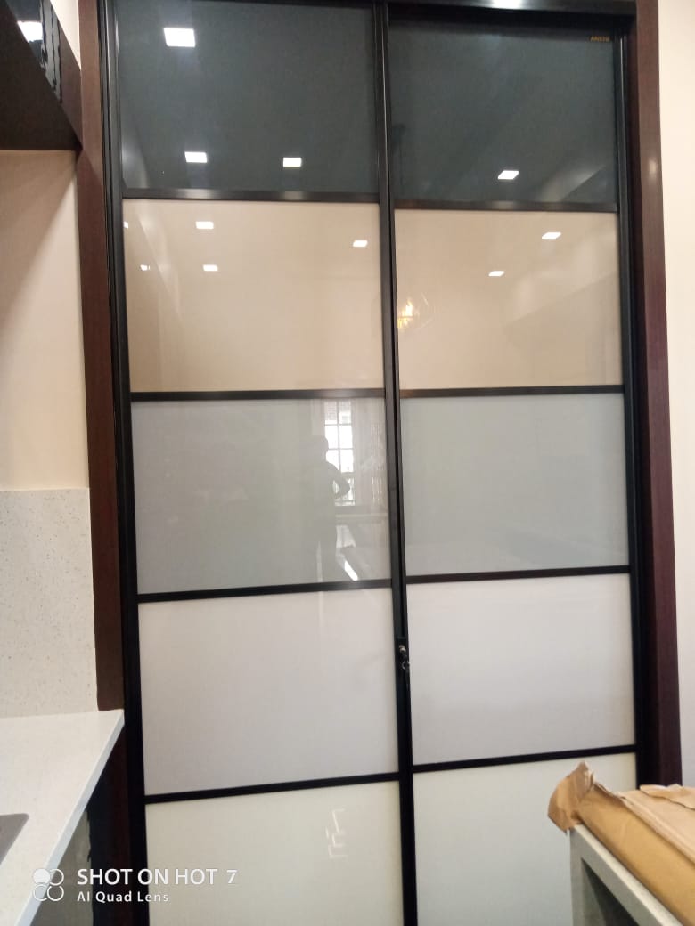 top-lacquer-glass-designs-in-gurgaon-gurugram-top-dealers-manufacturers-in-gurgaon-india